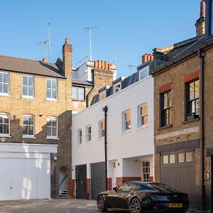 Weymouth Mews